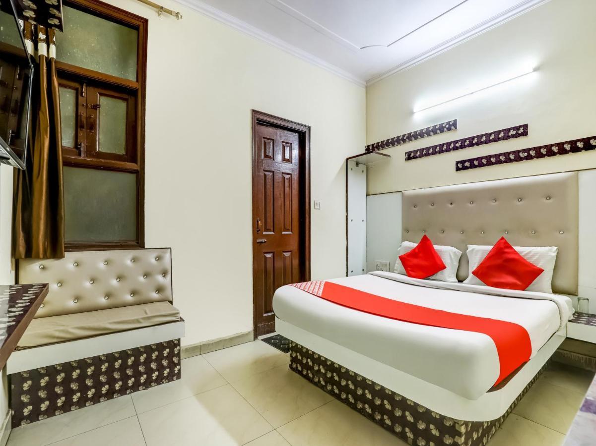 Oyo 75948 Hotel Tushar Continental Nowe Delhi Zewnętrze zdjęcie